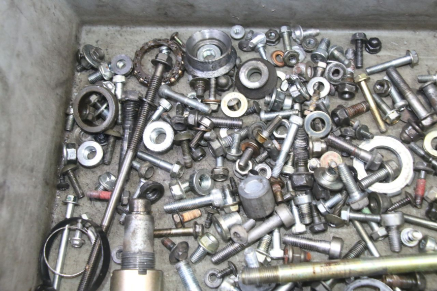 photo de SCHRAUBEN HONDA NTV DEAUVILLE 650 (2001 - 2006) - Detailansicht des Bauteils