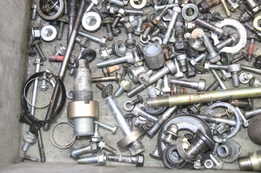 photo de SCHRAUBEN HONDA NTV DEAUVILLE 650 (2001 - 2006) - Alternative Perspektive