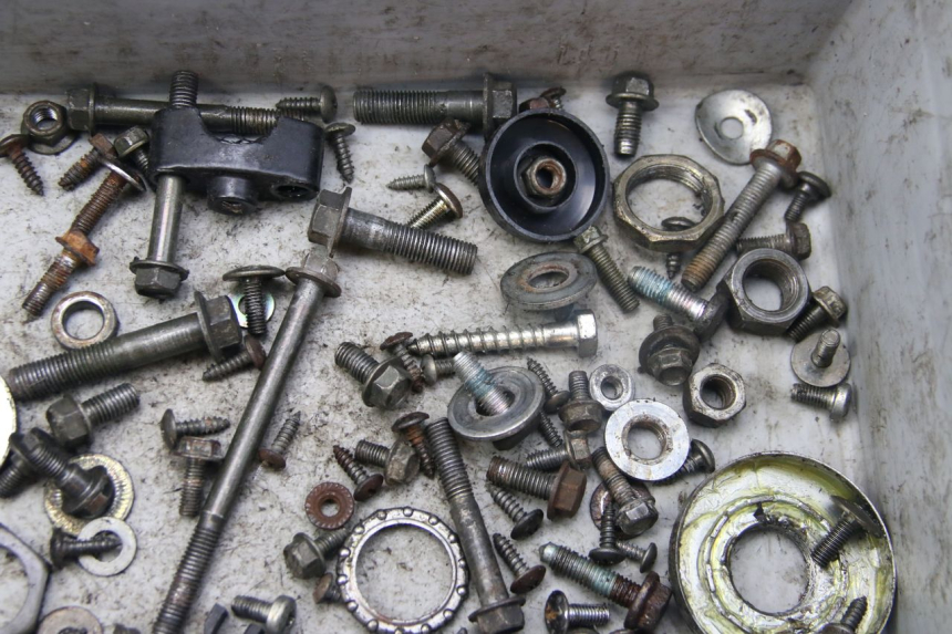 photo de SCHRAUBENBEUTEL SELECT UP OCTALIS 125 (2007 - 2012) - Technische Nahaufnahme