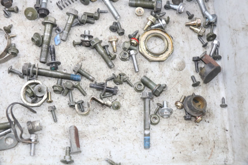 photo de SCHRAUBEN SYM ORBIT III 3 4T 50 (2021 - 2025) - Zoom auf Gebrauchszustand