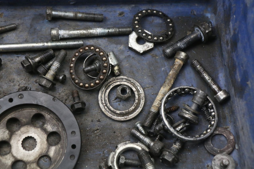 photo de SCHRAUBENBEUTEL MBK OVETTO 2T 50 (2007 - 2017) - Zoom auf Gebrauchszustand