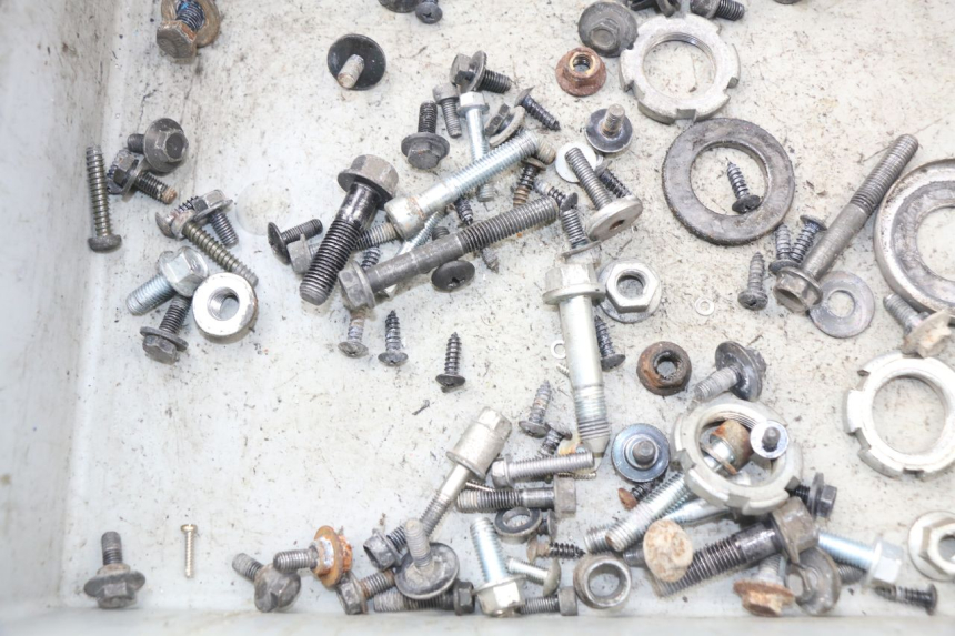 photo de SCHRAUBEN MBK OVETTO 4T 50 (2008 - 2016) - Zoom auf Gebrauchszustand