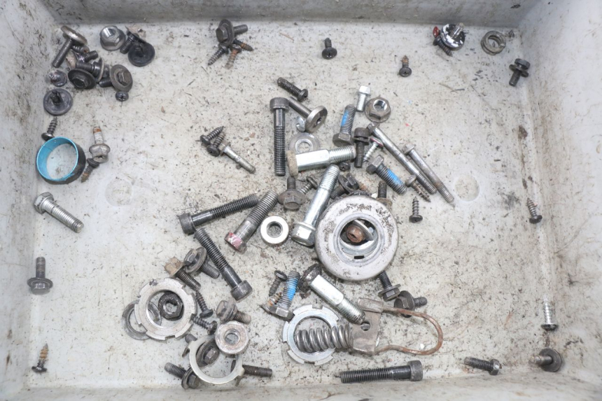 photo de SCHRAUBEN MBK OVETTO ONE 2T 50 (2013 - 2017) - Hauptansicht