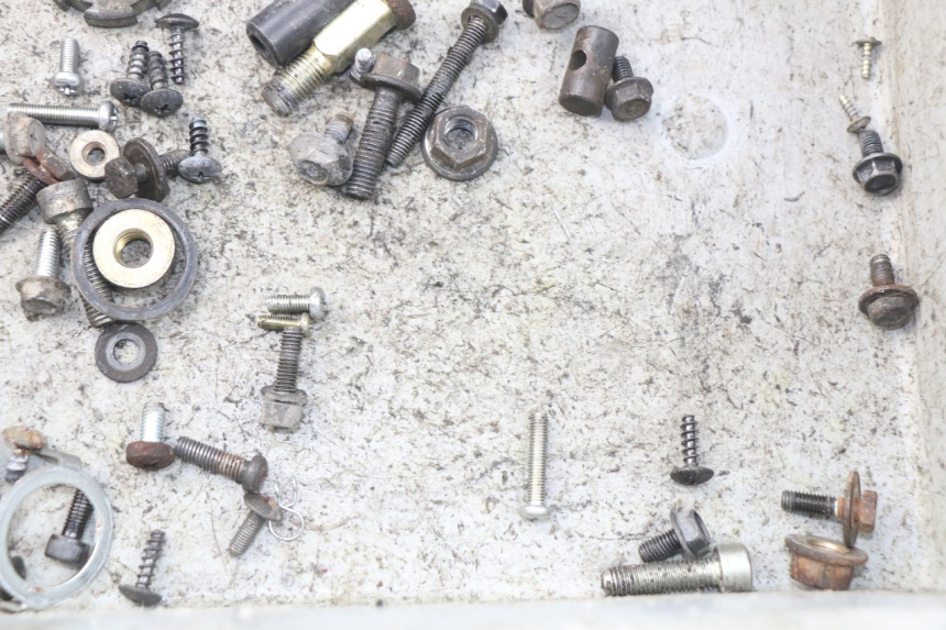 photo de SCHRAUBENBEUTEL MBK OVETTO 50 (1998 - 2007) - Zoom auf Gebrauchszustand