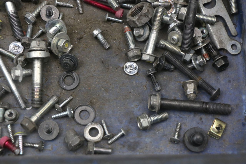 photo de SCHRAUBENBEUTEL HONDA PCX (JF47) 125 (2012 - 2013) - Technische Nahaufnahme