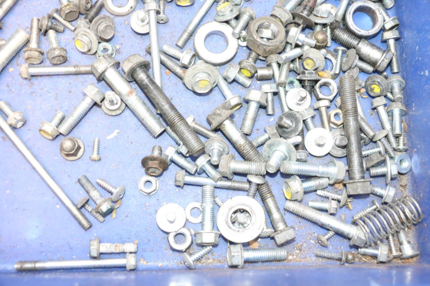 photo de SCHRAUBEN HONDA PCX (JF57/JF64) 125 (2014 - 2018) - Technische Nahaufnahme