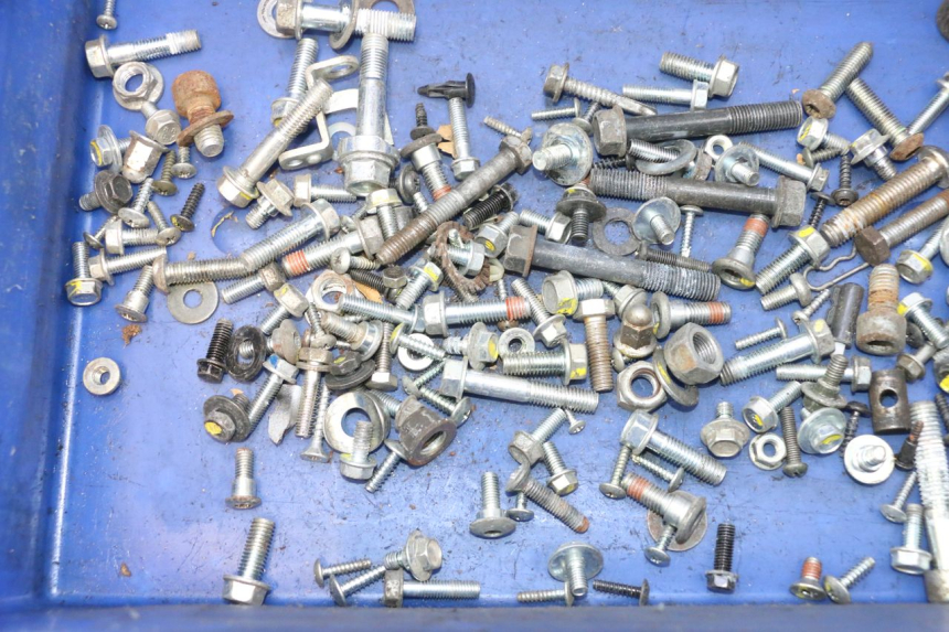 photo de SCHRAUBEN HONDA PCX (JF57/JF64) 125 (2014 - 2018) - Alternative Perspektive