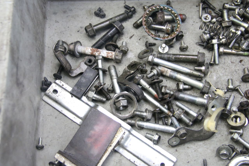 photo de SCHRAUBENBEUTEL HONDA PES PS I 125 (2006 - 2012) - Zoom auf Gebrauchszustand