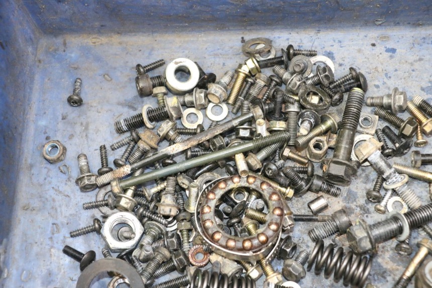 photo de SCHRAUBENBEUTEL PEUGEOT KISBEE 4T 50 (2018 - 2022) - Zoom auf Gebrauchszustand