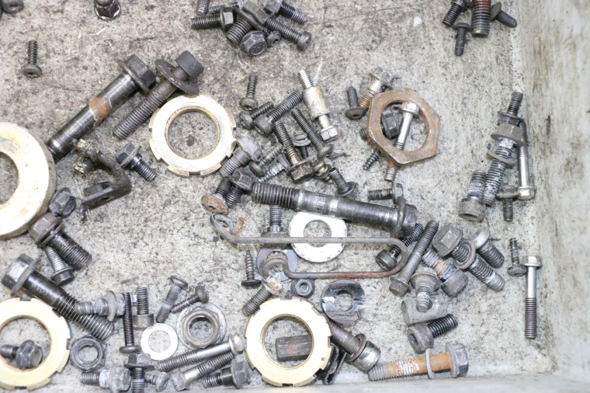 photo de SCHRAUBENBEUTEL PEUGEOT KISBEE 4T 50 (2010 - 2017) - Zoom auf Gebrauchszustand