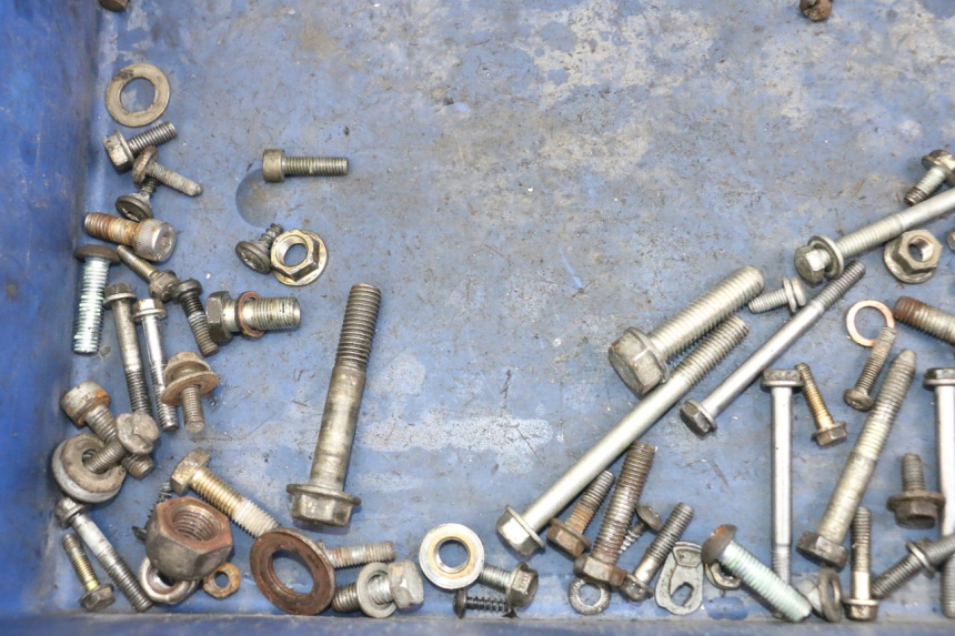 photo de SCHRAUBENBEUTEL PEUGEOT LUDIX 50 (2005 - 2007) - Zoom auf Gebrauchszustand