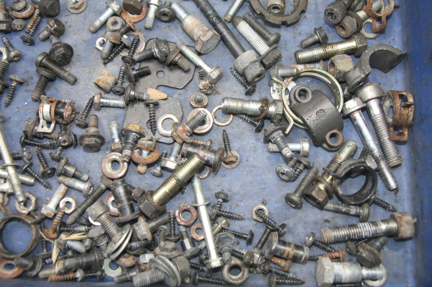 photo de SCHRAUBEN PEUGEOT SATELIS COMPRESSOR K15 125 (2006 - 2009) - Technische Nahaufnahme