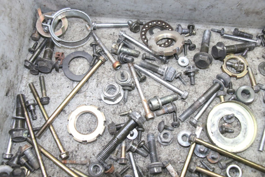 photo de SCHRAUBEN PEUGEOT VIVACITY 125 (2010 - 2017) - Detailansicht des Bauteils