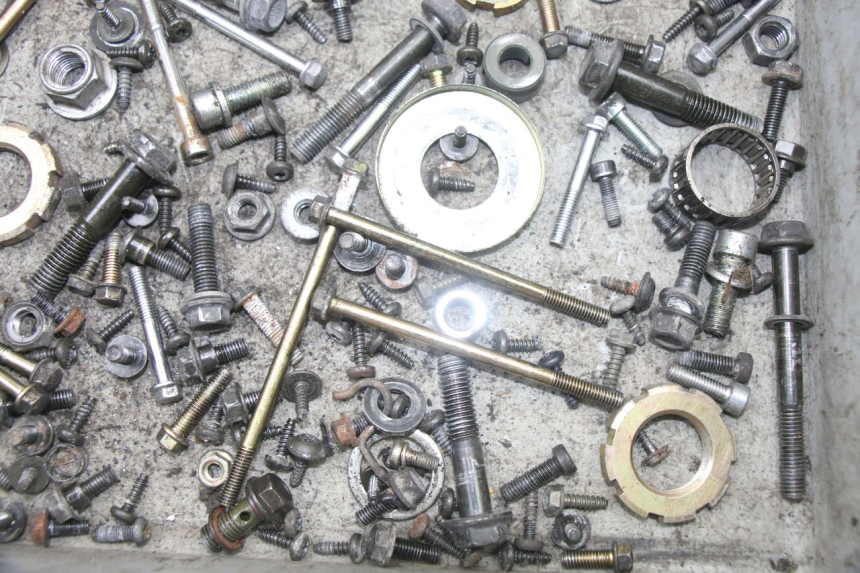 photo de SCHRAUBEN PEUGEOT VIVACITY 125 (2010 - 2017) - Technische Nahaufnahme