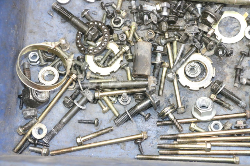 photo de SCHRAUBEN PEUGEOT VIVACITY 125 (2010 - 2017) - Alternative Perspektive