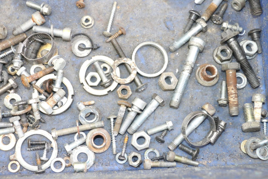 photo de SCHRAUBEN PIAGGIO BEVERLY 125 (1998 - 2005) - Zoom auf Gebrauchszustand