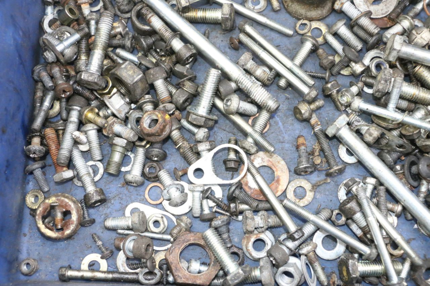 photo de SCHRAUBEN PIAGGIO MP3 125 (2006 - 2014) - Alternative Perspektive