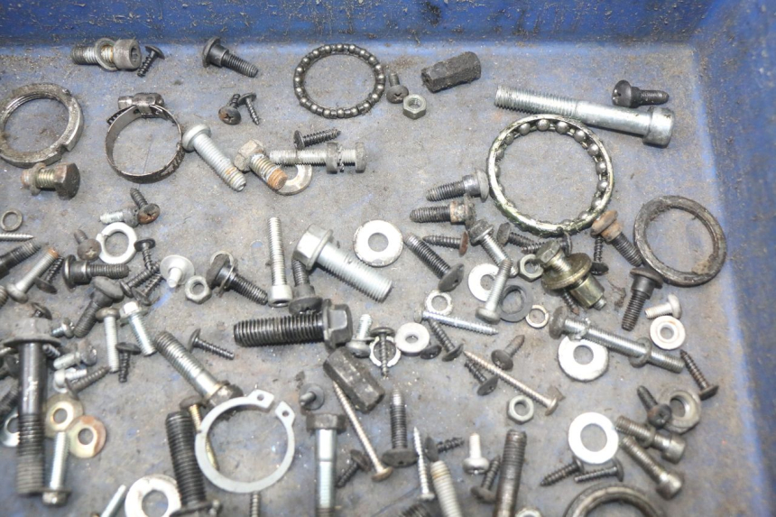 photo de SCHRAUBENBEUTEL PIAGGIO NEW TYPHOON 50 (2010 - 2017) - Zoom auf Gebrauchszustand