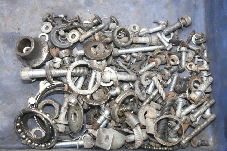 photo de SCHRAUBEN PIAGGIO VESPA GRANTURISMO 125 (2003 - 2007) - Hauptansicht