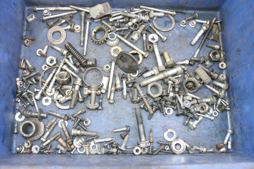 photo de SCHRAUBEN PIAGGIO VESPA GRANTURISMO 200 (2004 - 2005) - Hauptansicht