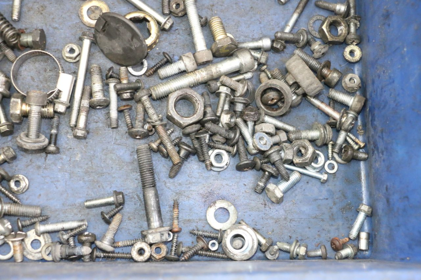 photo de SCHRAUBEN PIAGGIO VESPA GRANTURISMO 200 (2004 - 2005) - Alternative Perspektive