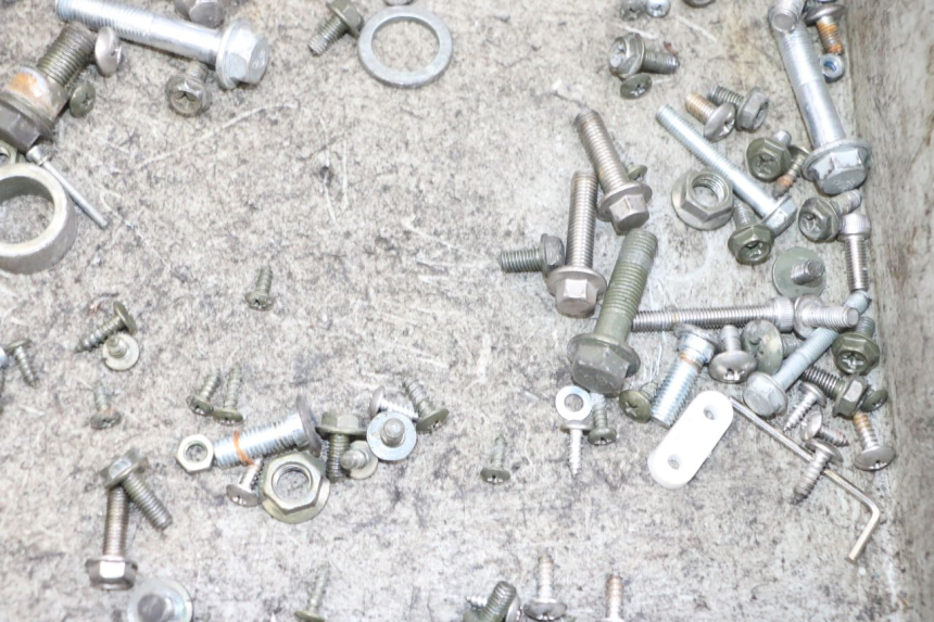 photo de SCHRAUBEN EFUN PUSA 1 - Zoom auf Gebrauchszustand