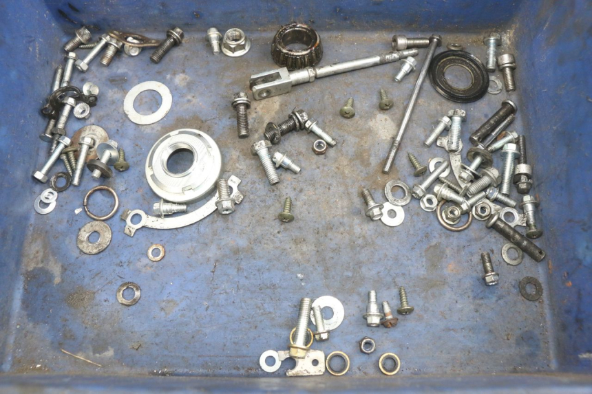 photo de SCHRAUBENBEUTEL YCF R-START 125 - Hauptansicht