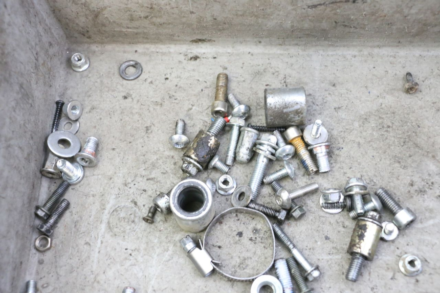 photo de SCHRAUBENBEUTEL APOLLO RFZ 125 - Alternative Perspektive