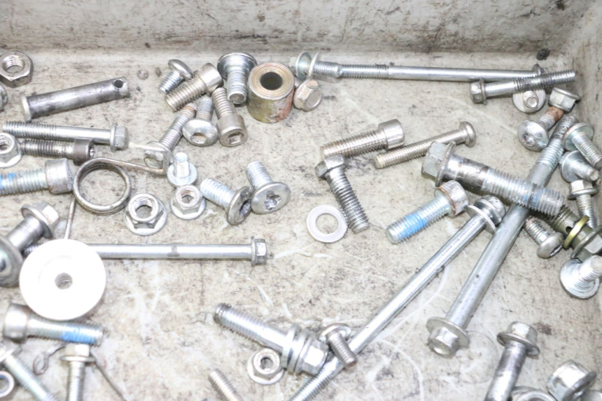 photo de SCHRAUBENBEUTEL APOLLO RFZ 125 - Technische Nahaufnahme