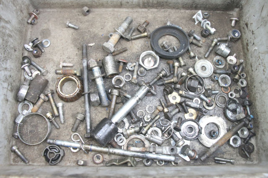 photo de SCHRAUBENBEUTEL GILERA RK 50 (1996 - 1999) - Hauptansicht