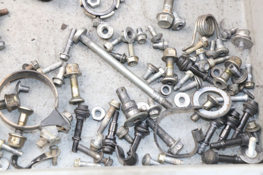 photo de SCHRAUBEN SUZUKI RMZ RM-Z 450 (2008 - 2011) - Zoom auf Gebrauchszustand