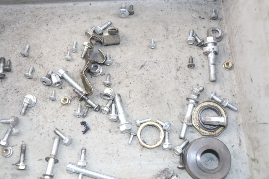 photo de SCHRAUBENBEUTEL TNT MOTOR ROMA 10' 4T 50 (2019 - 2022) - Detailansicht des Bauteils