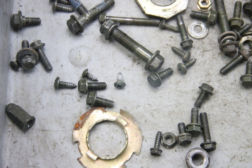 photo de SCHRAUBENBEUTEL TNT MOTOR ROMA 10' 4T 50 (2019 - 2022) - Detailansicht des Bauteils