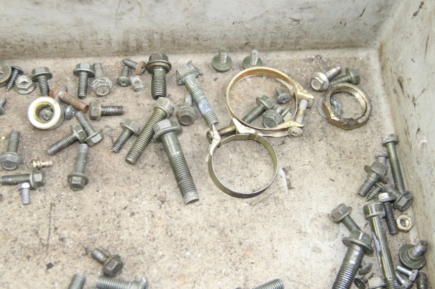 photo de SCHRAUBENBEUTEL TNT MOTOR ROMA 10' 4T 50 (2007 - 2018) - Zoom auf Gebrauchszustand