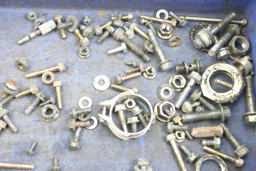 photo de SCHRAUBENBEUTEL TNT MOTOR ROMA 10' 4T 50 (2007 - 2018) - Zoom auf Gebrauchszustand