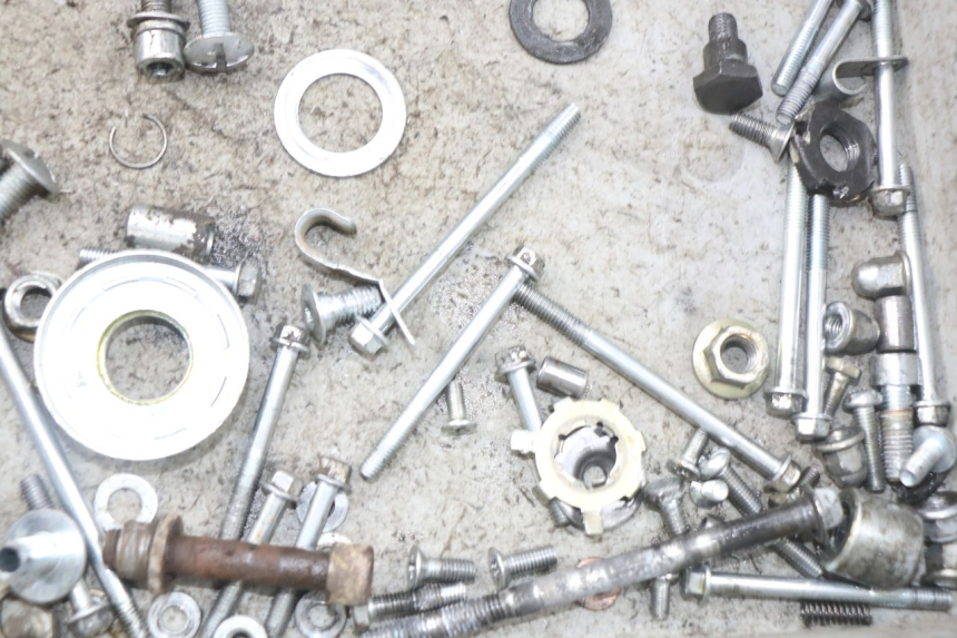 photo de SCHRAUBEN MINI MX ROOKIE 125 - Zoom auf Gebrauchszustand