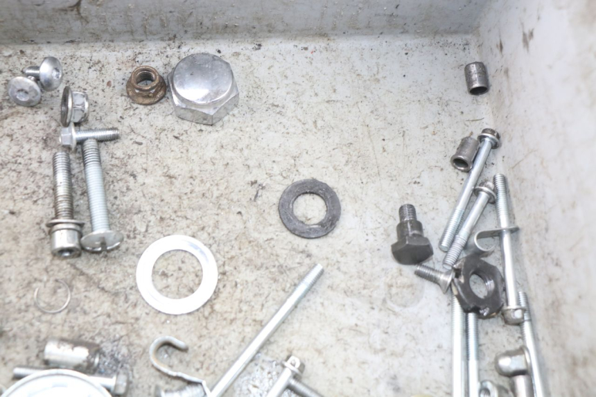 photo de SCHRAUBEN MINI MX ROOKIE 125 - Alternative Perspektive