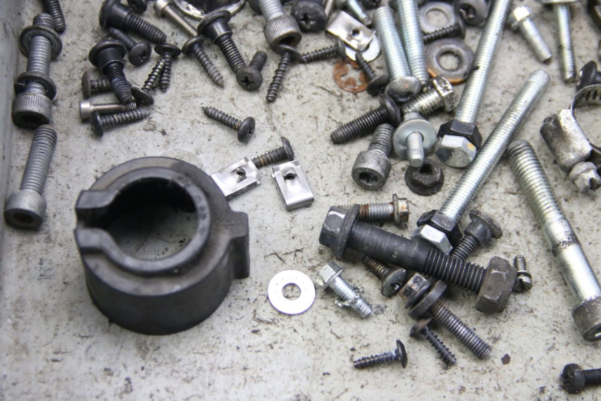 photo de SCHRAUBENBEUTEL GILERA RUNNER SP 50 (2009 - 2017) - Zoom auf Gebrauchszustand