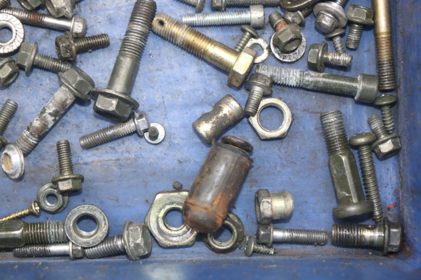 photo de SCHRAUBENBEUTEL KEEWAY RY6 2T 50 (2011 - 2019) - Technische Nahaufnahme