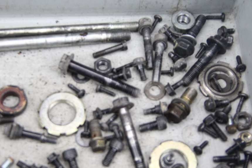 photo de SCHRAUBEN DAELIM S2 125 (2006 - 2007) - Alternative Perspektive