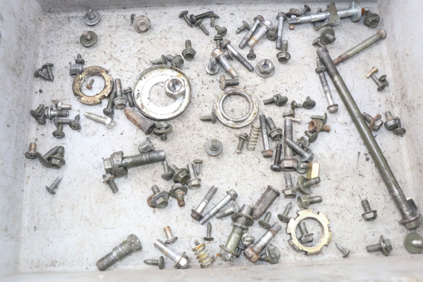 photo de SCHRAUBEN DAELIM S4 50 (2010 - 2015) - Detailansicht des Bauteils