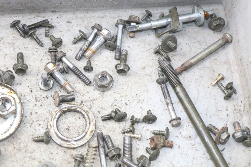 photo de SCHRAUBEN DAELIM S4 50 (2010 - 2015) - Zoom auf Gebrauchszustand