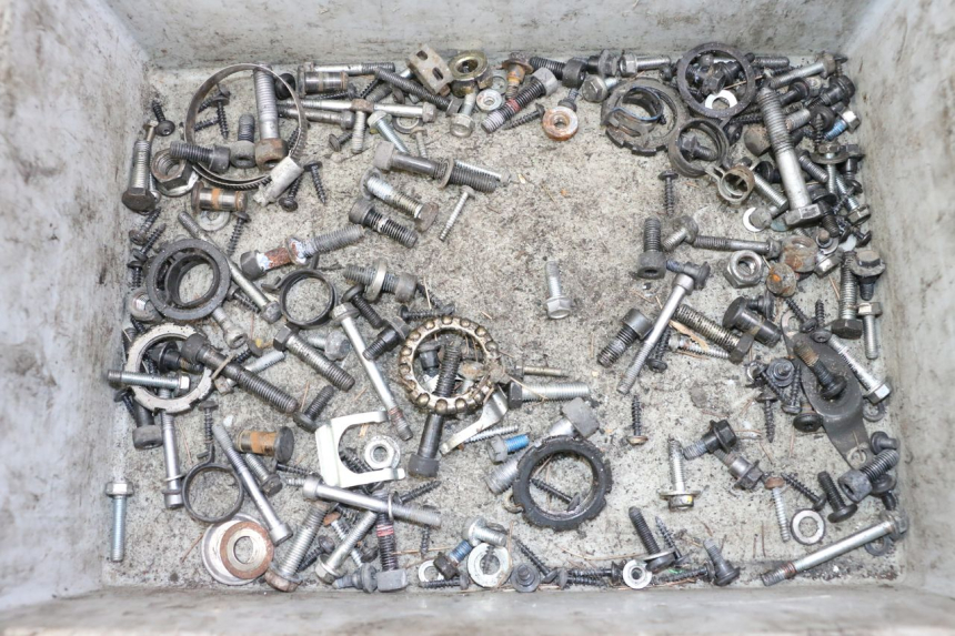 photo de SCHRAUBEN PEUGEOT SATELIS 125 (2013 - 2018) - Hauptansicht