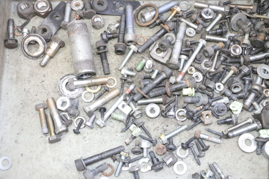 photo de SCHRAUBEN PEUGEOT SATELIS 125 (2013 - 2018) - Detailansicht des Bauteils