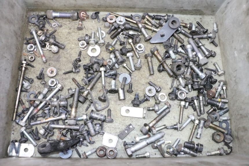 photo de SCHRAUBENBEUTEL PEUGEOT SATELIS 125 (2010 - 2012) - Hauptansicht