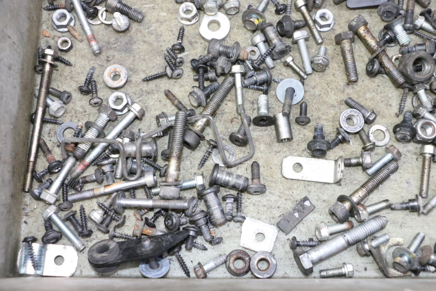 photo de SCHRAUBENBEUTEL PEUGEOT SATELIS 125 (2010 - 2012) - Alternative Perspektive