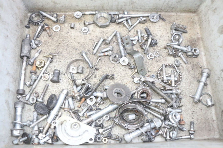 photo de SCHRAUBENBEUTEL APRILIA SCARABEO 100 (2003 - 2012) - Detailansicht des Bauteils