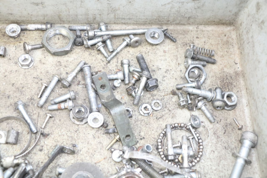 photo de SCHRAUBENBEUTEL APRILIA SCARABEO 100 (2003 - 2012) - Alternative Perspektive