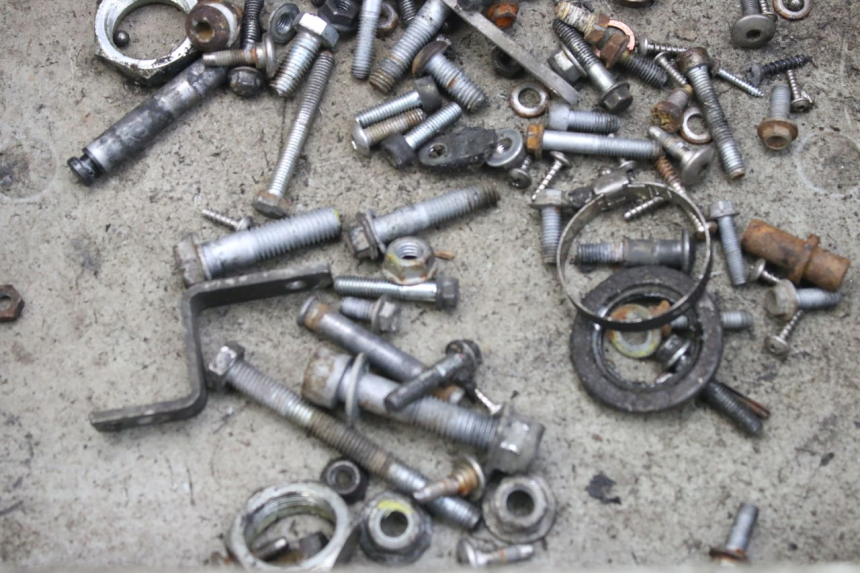 photo de SCHRAUBENBEUTEL APRILIA SCARABEO 100 (2003 - 2012) - Detailansicht des Bauteils