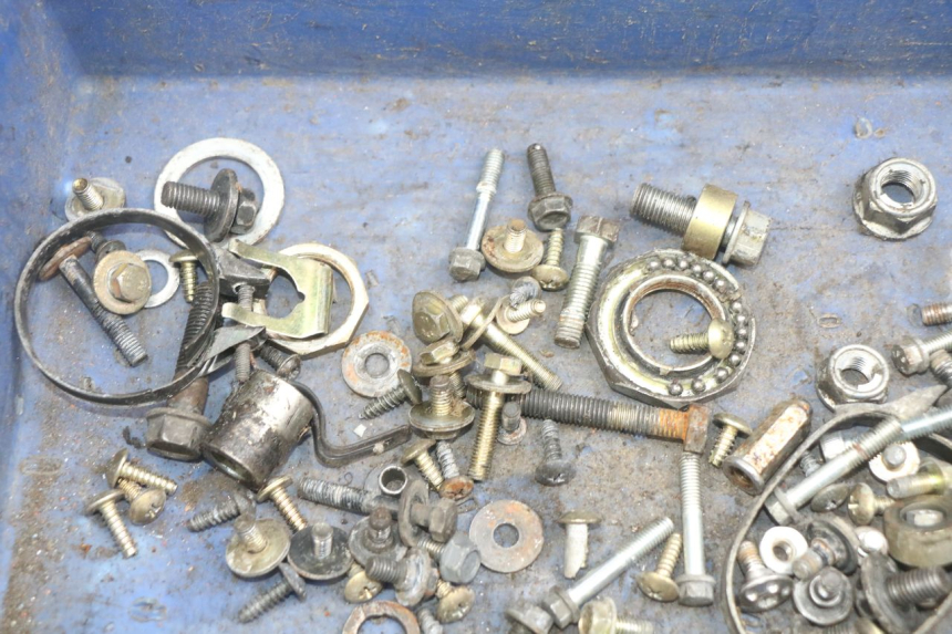 photo de SCHRAUBENBEUTEL HONDA SCV LEAD 100 (2003 - 2007) - Technische Nahaufnahme